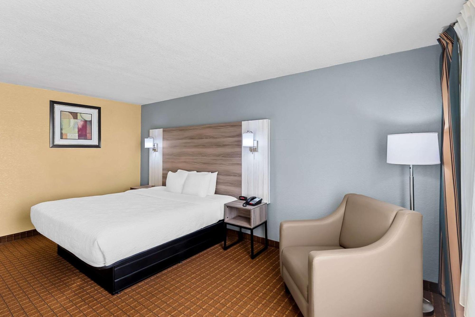 Quality Inn Форт-Додж Экстерьер фото
