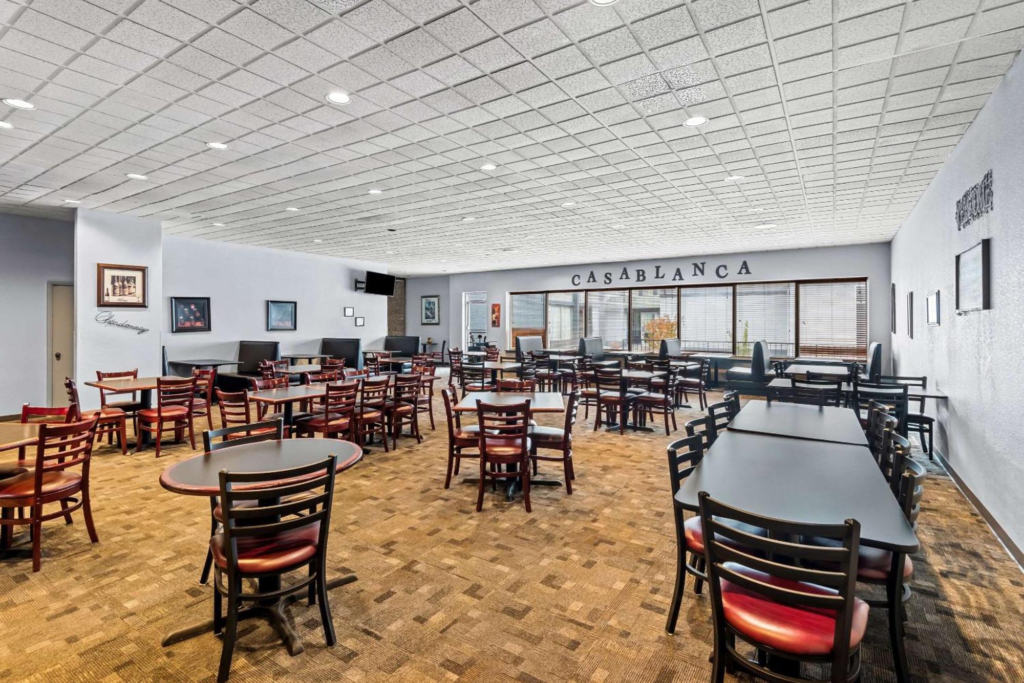 Quality Inn Форт-Додж Экстерьер фото