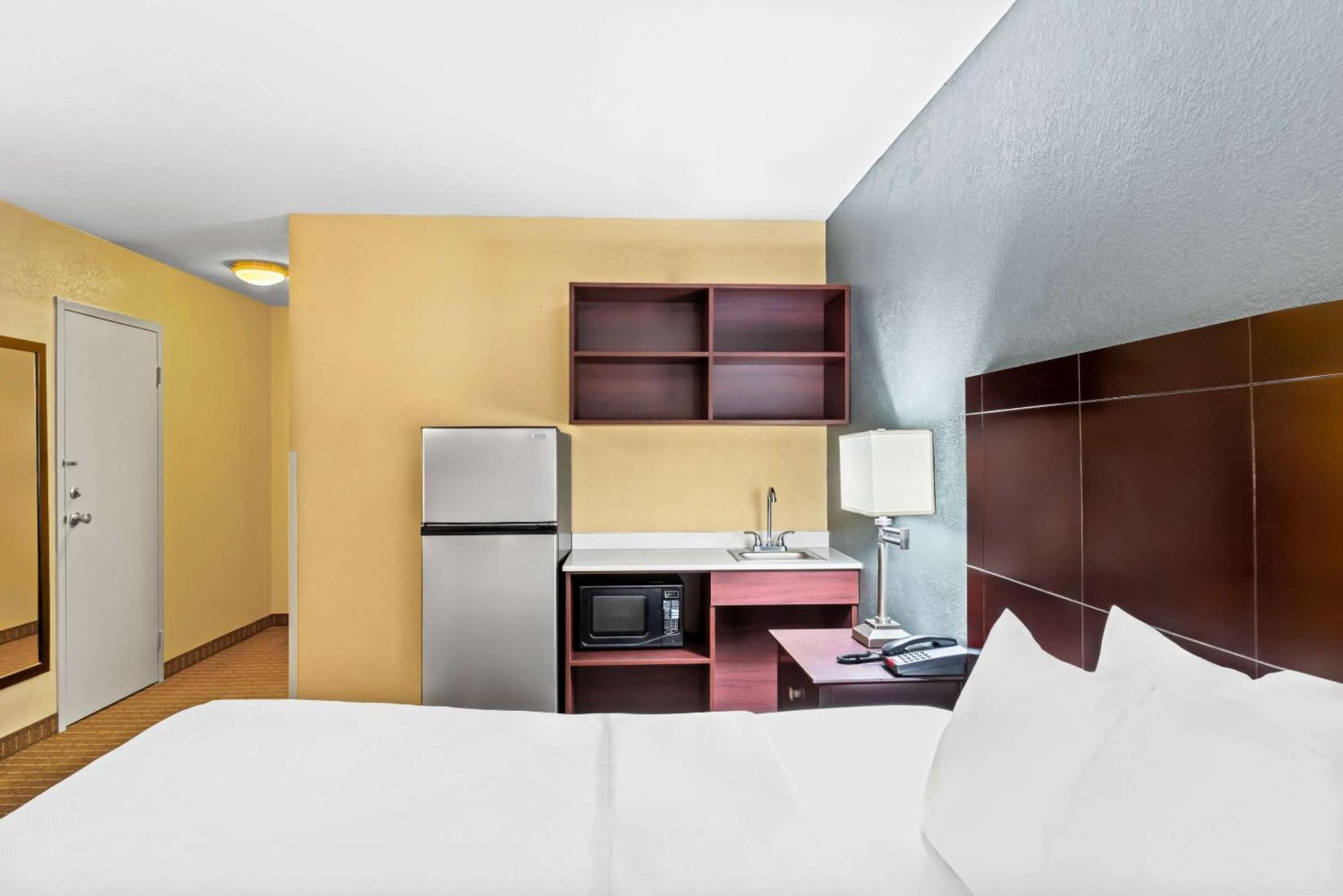 Quality Inn Форт-Додж Экстерьер фото